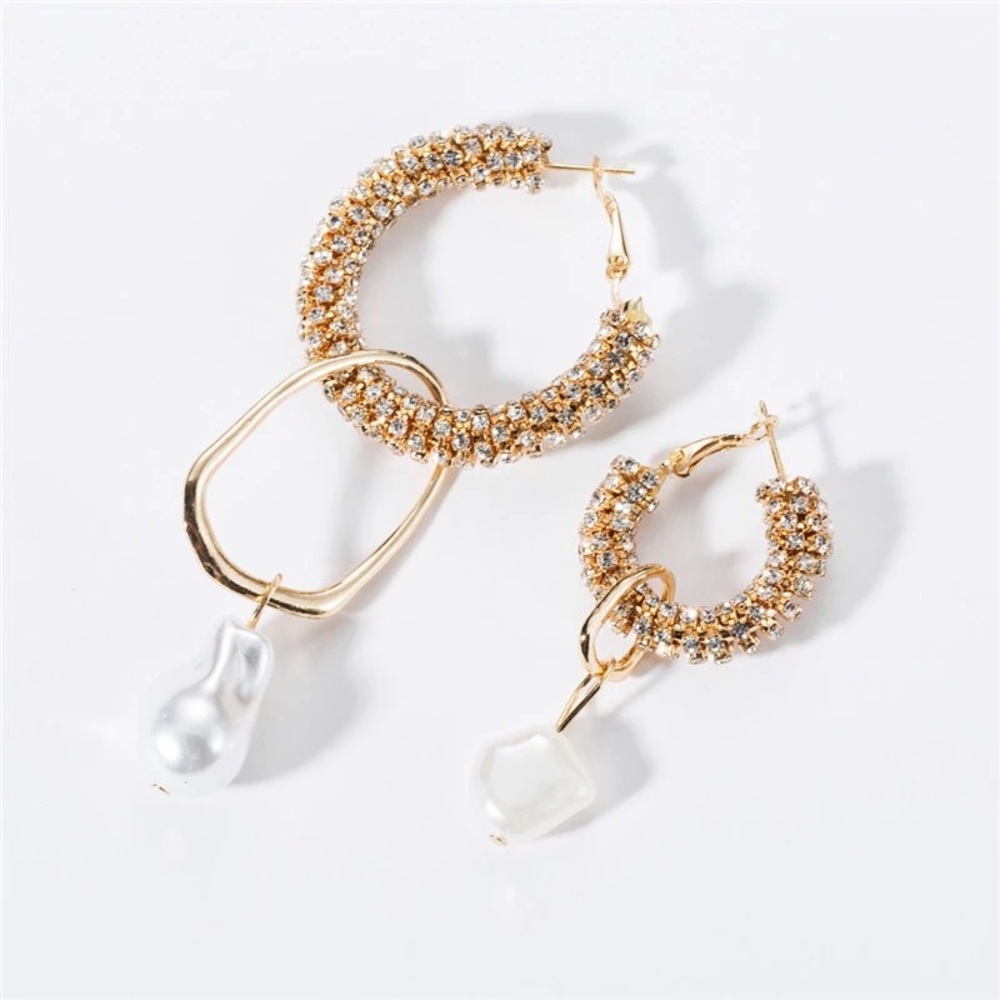 Anthro Gold Plated Long Asymmetrical Crystal Cluster Pearl Hoop Drop Ear…